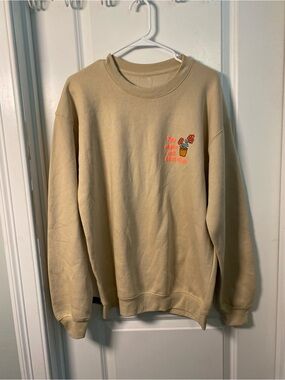 NWT Red Eight Beige Graphic Crewneck Sweatshirt Skeleton